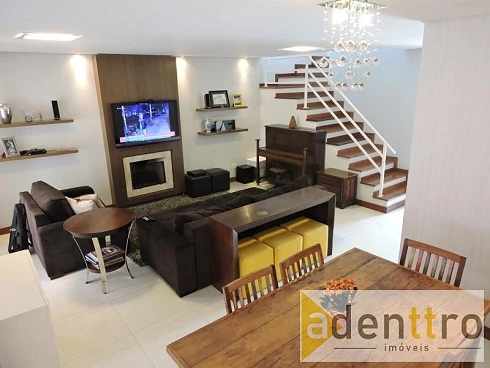 Casa em condomínio em Pinus Park, Cotia