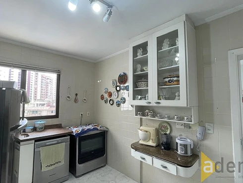 Apartamento Praia do Tombo com 215m², 3 Dormitórios, 2 Suítes, 2 Vagas Demarcadas, Piscina, Portaria 24h, Academia, Sauna, Churrasqueira e M - Foto 13