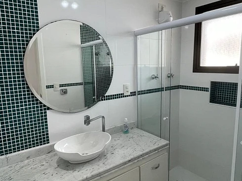 Apartamento Praia do Tombo com 215m², 3 Dormitórios, 2 Suítes, 2 Vagas Demarcadas, Piscina, Portaria 24h, Academia, Sauna, Churrasqueira e M - Foto 19