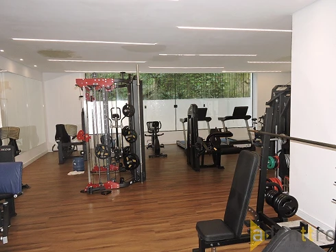 Apartamento Praia do Tombo com 215m², 3 Dormitórios, 2 Suítes, 2 Vagas Demarcadas, Piscina, Portaria 24h, Academia, Sauna, Churrasqueira e M - Foto 31