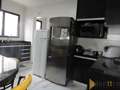 Excelente Apartamento, 214m² com 4 Suítes - Praia do Tombo e Poucos Metros da Praia de Astúrias - Guarujá - Foto 27