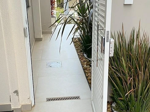 Linda Casa em Condomínio Fechado, Bella Città, Mogi das Cruzes, com Lazer Completo, Casa com 3 Amplos Dormitórios sendo 1 Master com Hidro - Casa em Fazenda Rodeio, Mogi das Cruzes - Foto 4