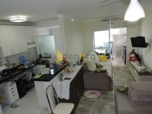 Apartamento Residencial Porto Seguro com 2 Dormitórios/1 Suíte e Varanda com Churrasqueira - Apartamento em Jardim Caiahu, Mongaguá - Foto 4