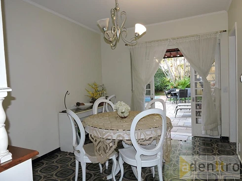 Casa 330m² 4 Quartos sendo 2 Suítes 4 Vagas Quintal e Piscina - Caxingui - Foto 13