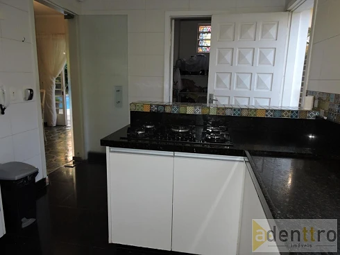 Casa 330m² 4 Quartos sendo 2 Suítes 4 Vagas Quintal e Piscina - Caxingui - Foto 22