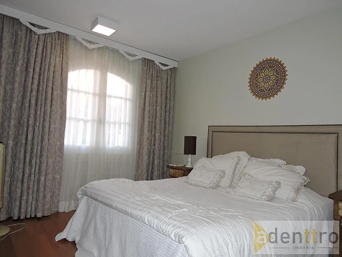 Casa 330m² 4 Quartos sendo 2 Suítes 4 Vagas Quintal e Piscina - Caxingui - Foto 25