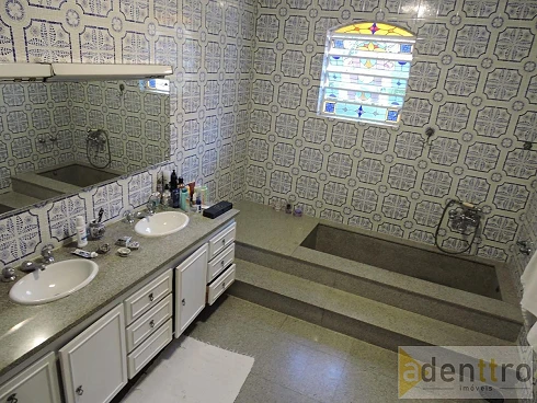 Casa 330m² 4 Quartos sendo 2 Suítes 4 Vagas Quintal e Piscina - Caxingui - Foto 27