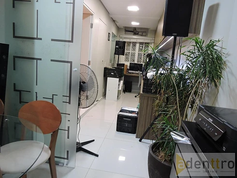 Casa 330m² 4 Quartos sendo 2 Suítes 4 Vagas Quintal e Piscina - Caxingui - Foto 46