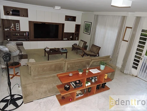 Casa 330m² 4 Quartos sendo 2 Suítes 4 Vagas Quintal e Piscina - Caxingui - Foto 8