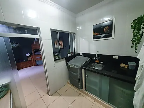 Casa à Venda 4 Quartos (1 Suíte), 6 Vagas, 280m² - Primeiro de Maio, Osasco - Foto 9