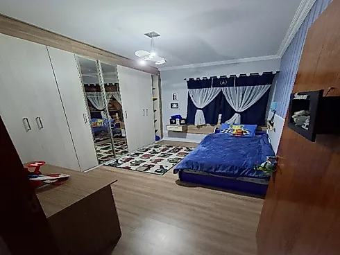 Casa à Venda 4 Quartos (1 Suíte), 6 Vagas, 280m² - Primeiro de Maio, Osasco - Foto 10
