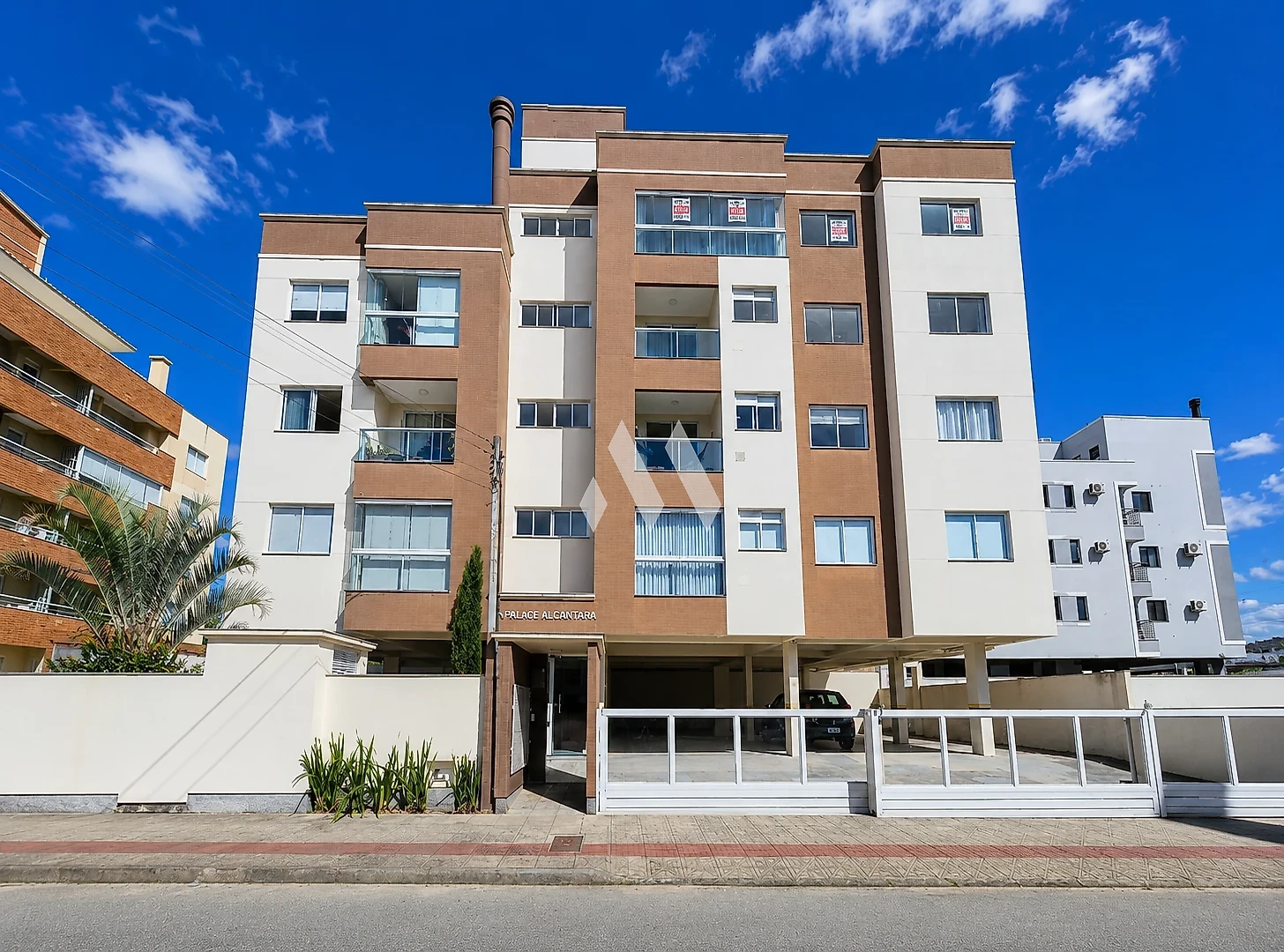 Apartamento em Pagani, Palhoça. 2 quartos, 67m². Imagem 1 de 15