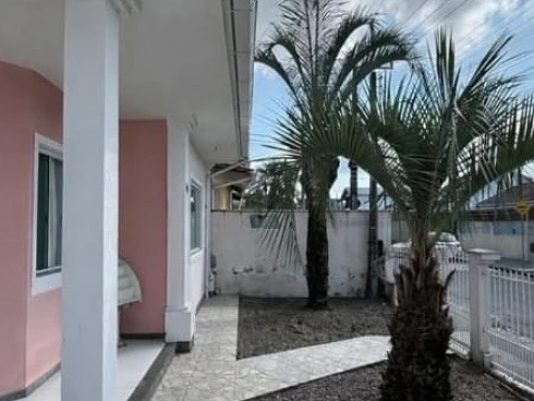 Casa em Madri, Palhoça