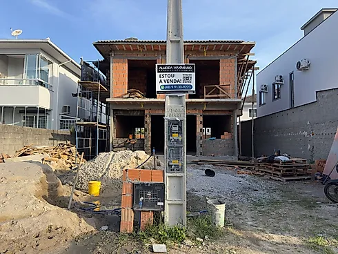 Sobrado geminado em Nova Palhoça, Palhoça