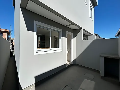 Sobrado geminado em Bela Vista, Palhoça