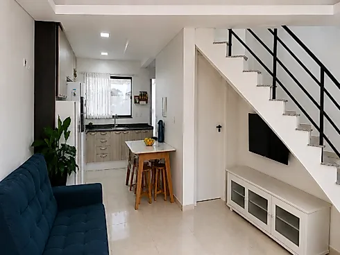 Sobrado geminado em Forquilhas, São José