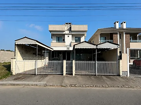 Apartamento em Aririú, Palhoça