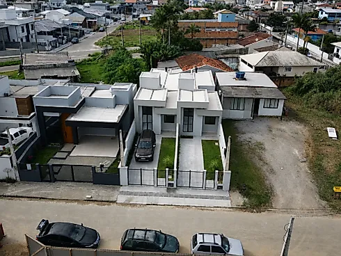 Casa Geminada 3 Quartos sendo 1 Suíte - Bela Vista - Casa geminada em Bela Vista, Palhoça - Foto 1