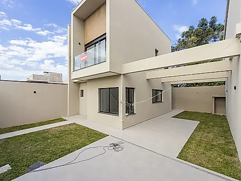 # Concept Villa São Paulo | Exclusividade, Sofisticação e Alto Padrão em Curitiba  Descubra o Privilégio de Morar em um Empreendimento Exclu - Casa em Uberaba, Curitiba - Foto 2