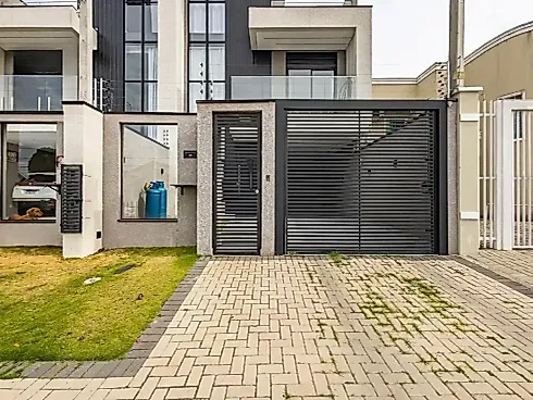 Sobrado Triplex com Terraço e Espaço Gourmet no Capão da Imbuia - Casa em Capão da Imbuia, Curitiba - Foto 3