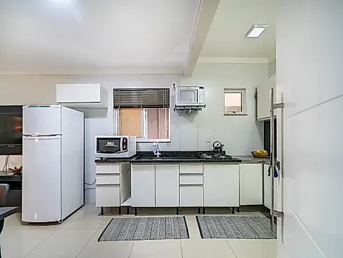 Apartamento 2 Quartos com Suíte e Churrasqueira a 1 Quadra do Mar em Mariscal – Bombinhas/SC - Foto 9