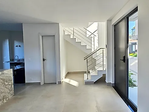 Sobrado com 4 Quartos e Terraço Exclusivo no Campo Comprido - Casa em Campo Comprido, Curitiba - Foto 4