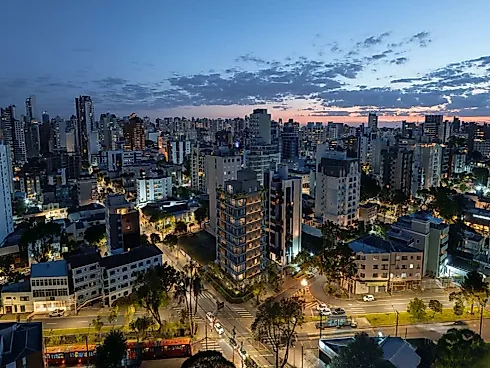 Bigorrilho, Curitiba