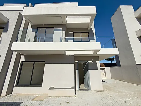 Sobrado Triplex no Uberaba | Terraço com Churrasqueira e Preparação para Jacuzzi - Casa em Uberaba, Curitiba - Foto 3