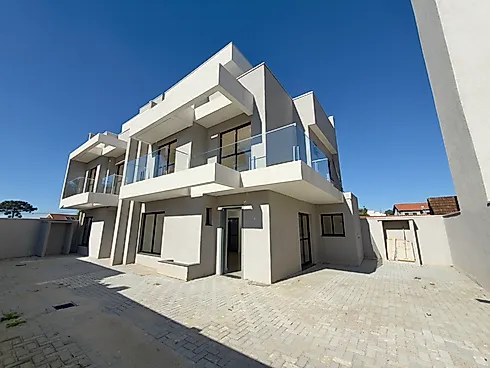 Sobrado Triplex no Uberaba | Terraço com Churrasqueira e Preparação para Jacuzzi - Casa em Uberaba, Curitiba - Foto 2