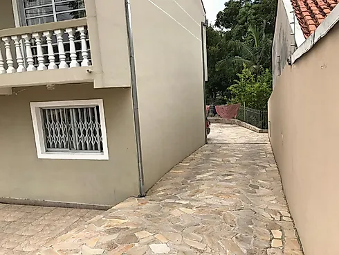 Casa 4 Quartos à Venda no Xaxim – 130 m² Construídos em Terreno de 504 m² - Casa em Xaxim, Curitiba - Foto 2