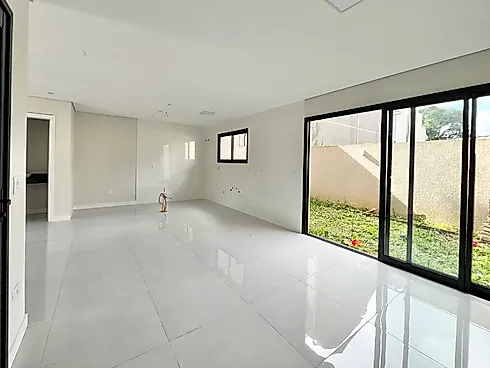 Casa em Condomínio à Venda no Umbará – Curitiba | 145 m² | 3 Quartos | 1 Suíte | Quintal | Terraço | 2 Vagas - Apartamento em Umbará, Curitiba - Foto 3