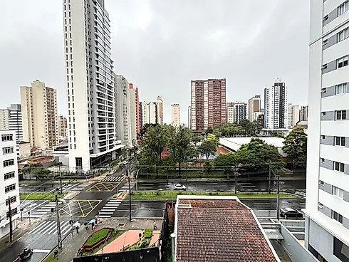 Apartamento à Venda em Curitiba com 1 Quarto, Reformado e Vaga – Vista para a Praça Oswaldo Cruz - Apartamento em Centro, Curitiba - Foto 5