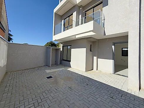 Sobrado Triplex Novo com Terraço Gourmet e Preparação para Jacuzzi à Venda no Uberaba | 3 Quartos e 2 Vagas - Casa em Uberaba, Curitiba - Foto 2