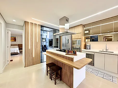 Casa Térrea de Alto Padrão no Umbará | Decorada, Automatizada, Pé-Direito Duplo e 3 Quartos (1 Suíte) - Casa em Umbará, Curitiba - Foto 1
