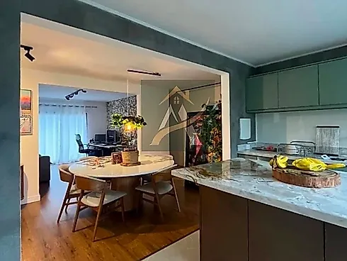 Sobrado à Venda no Pilarzinho | 5 Quartos, 2 Suítes, Mobiliado e de Frente para Rua - Casa em Pilarzinho, Curitiba - Foto 5