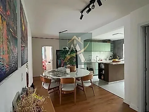 Sobrado à Venda no Pilarzinho | 5 Quartos, 2 Suítes, Mobiliado e de Frente para Rua - Casa em Pilarzinho, Curitiba - Foto 2