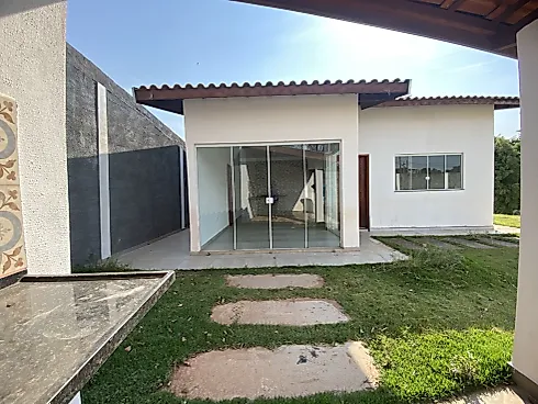 Sobrado geminado em Parque Aquático, Lindóia