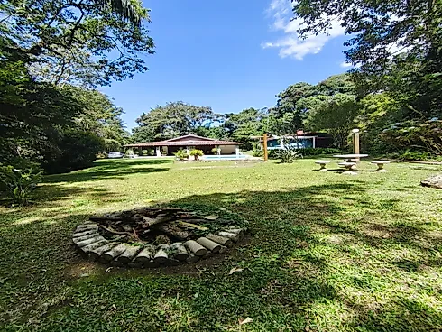 Sítio em Extrema/MG com Piscina, Lago e Excelente Estrutura - Foto 27