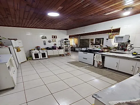 Sítio em Extrema/MG com Piscina, Lago e Excelente Estrutura - Foto 32