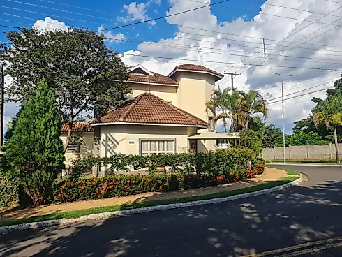 Sobrado geminado em Jardim Holanda, Holambra