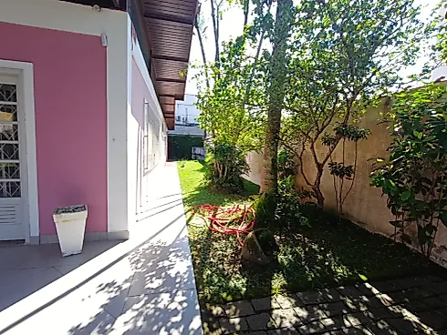 Casa com Espaço Externo, Edícula e Lazer Completo - Foto 4