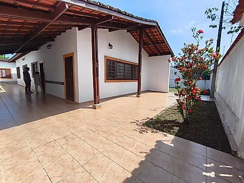 Casa com 500 Metros de Terreno Proximo ao Mar Jardim Suarão Itanhaém -SP - Casa em Cibratel II, Itanhaém - Foto 1