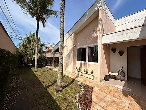 Casa com Piscina Poucos Passos do Mar Bairro Cibratel Ii Itanhaém -SP - Foto 2