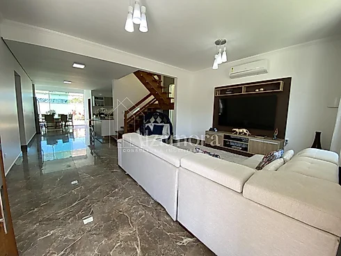 Casa em Balneário Josedy, Peruíbe