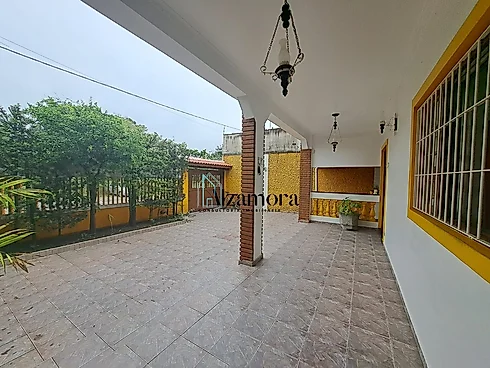 Sobrado geminado em Nova Itanhaém - Praia, Itanhaém