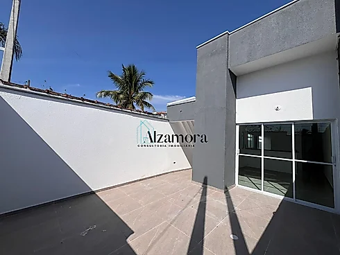 Casa em Jd. São Fernando, Itanhaém