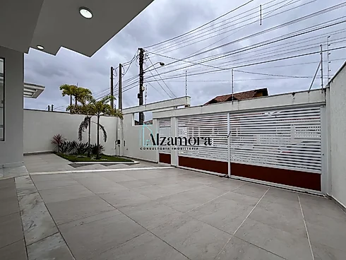 Casa em Jardim Icaraiba, Peruíbe