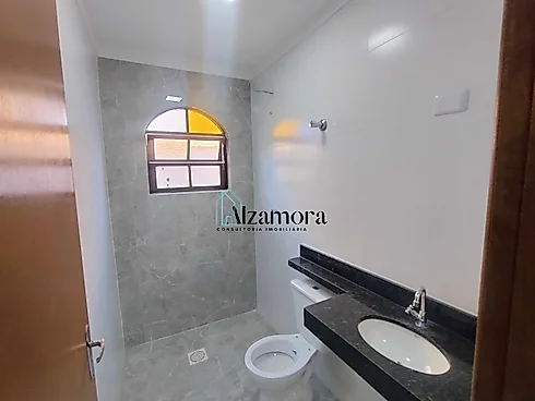Casa em Jardim Santana, Mongaguá