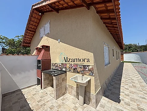 Casa em Jardim Grandesp, Itanhaém
