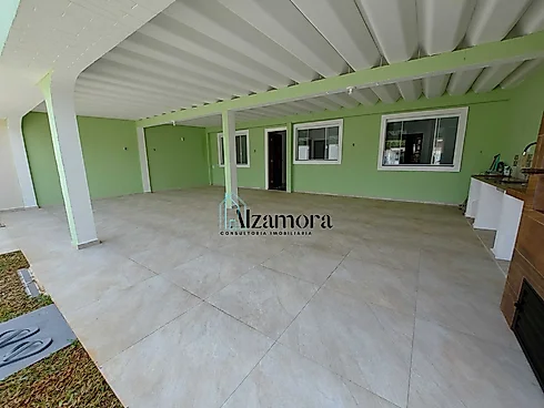 Casa em Jardim Suarão - Praia, Itanhaém